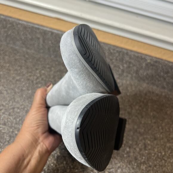 Hush Puppies Ankle Bootie Womens 9.5 M Light Gray Suede Comfort Casual Boots New - Picture 7 of 11